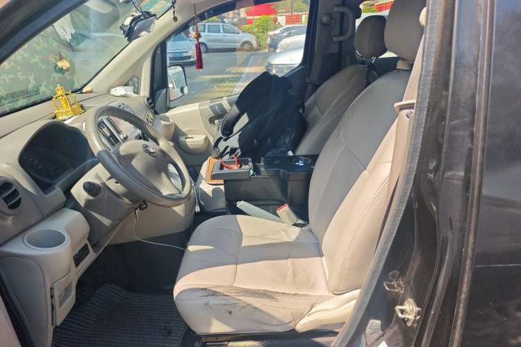 Used Nissan NV200 2014 1.6L CVT Luxury Model China V Standard Left Front Seat