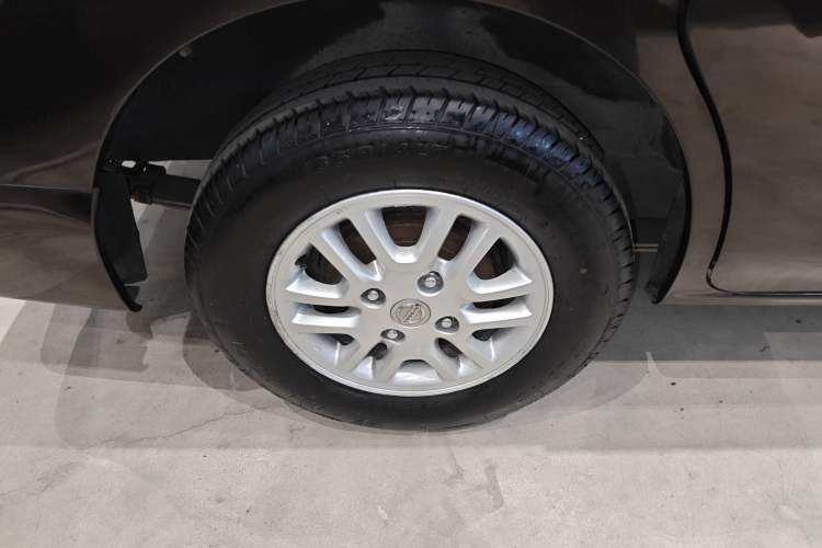 Used Nissan NV200 2014 1.6L CVT Luxury Model China IV Standard Right Rear Wheel Hub