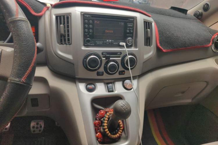 Used Nissan NV200 2014 1.6L Manual Luxury Model China IV Standard Audio And AC Panel