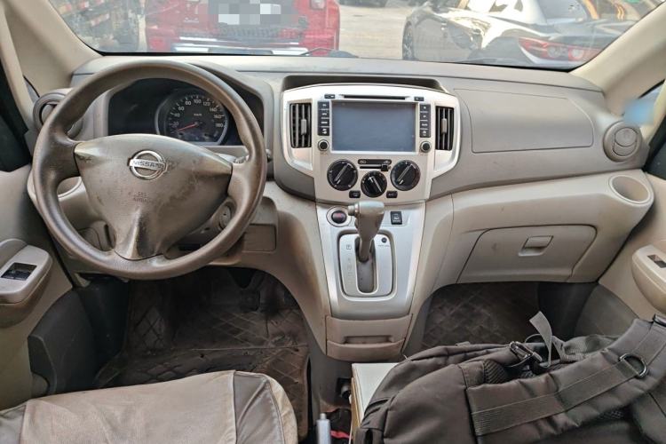 Used Nissan NV200 2014 1.6L CVT Luxury Model China V Standard Center Console
