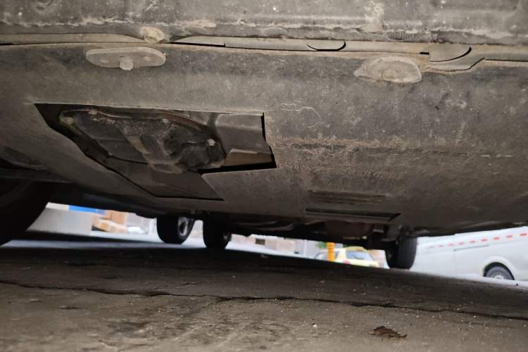 Used Nissan NV200 2014 1.6L CVT Zunya Model China IV Standard Chassis Front