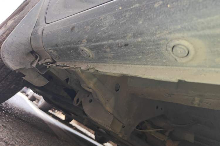 Used Nissan NV200 2014 1.6L CVT Zunya Model China IV Standard Chassis Front Left