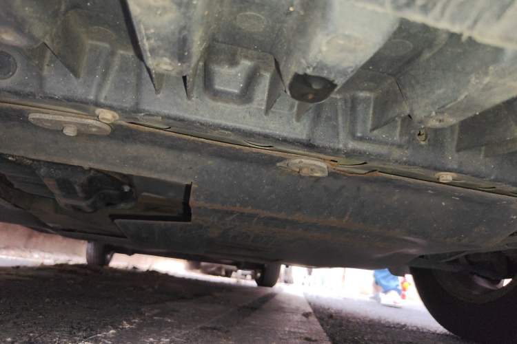 Used Nissan NV200 2014 1.6L CVT Zunya Model China IV Standard Chassis Front