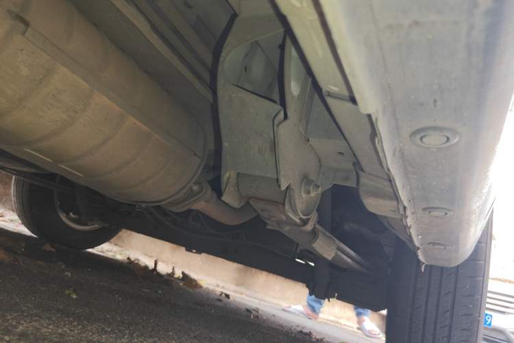 Used Nissan NV200 2014 1.6L CVT Zunya Model China IV Standard Chassis Rear Left