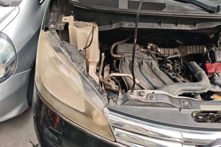 Used Nissan NV200 2014 1.6L CVT Zunya Model China IV Standard Engine Bay Right