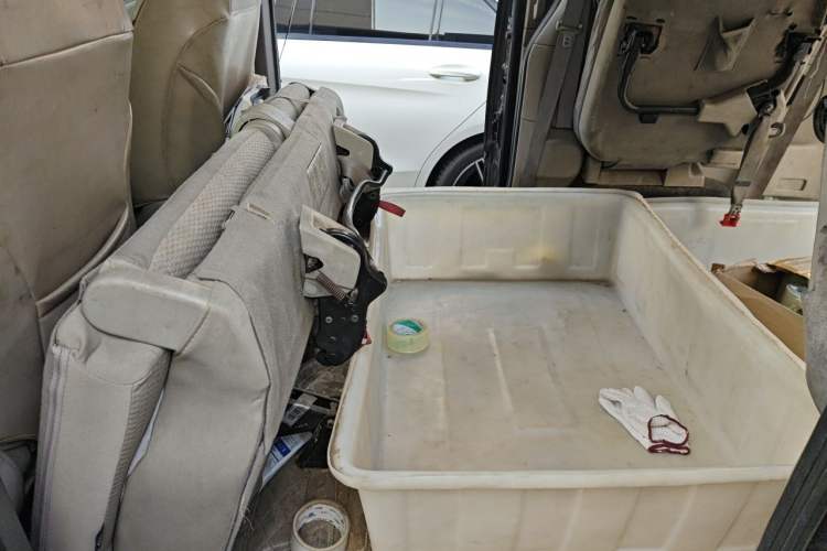 Used Nissan NV200 2014 1.6L CVT Luxury Model China V Standard Left Rear Seat