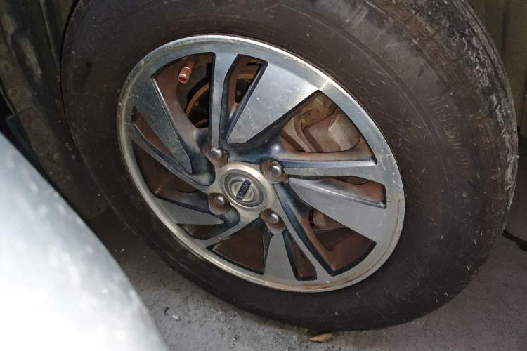 Used Nissan NV200 2014 1.6L CVT Zunya Model China IV Standard Right Front Wheel Hub