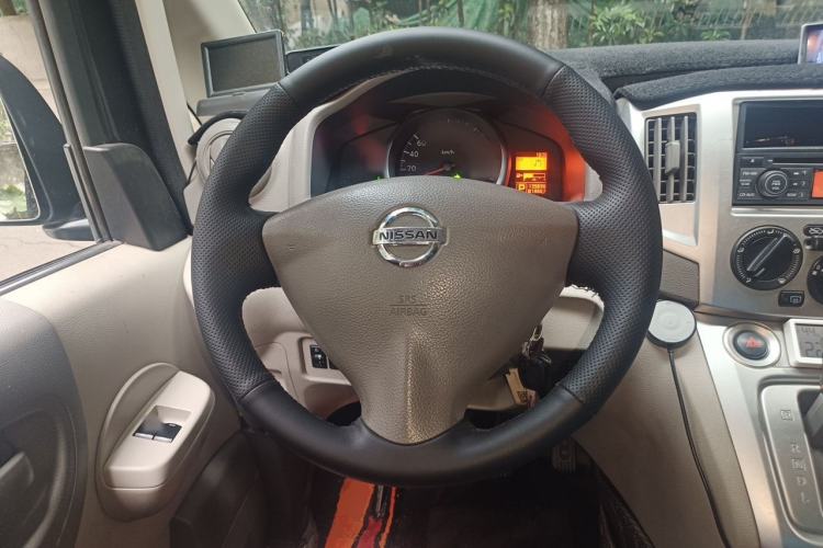 Used Nissan NV200 2014 1.6L CVT Luxury Model China IV Standard Steering Wheel