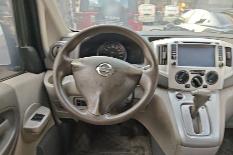 Used Nissan NV200 2014 1.6L CVT Luxury Model China V Standard Steering Wheel