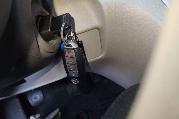 Used Nissan NV200 2014 1.6L Manual Zunya Model China IV Standard Vehicle Key