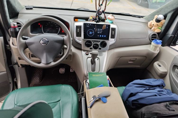 Used Nissan NV200 2014 1.6L CVT Zunya Model China IV Standard Center Console
