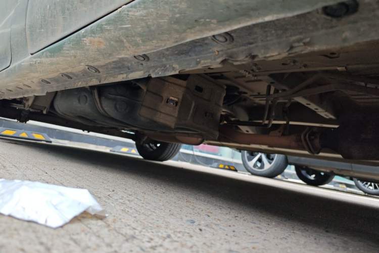 Used Nissan NV200 2014 1.6L CVT Zunya Model China IV Standard Chassis Front Right