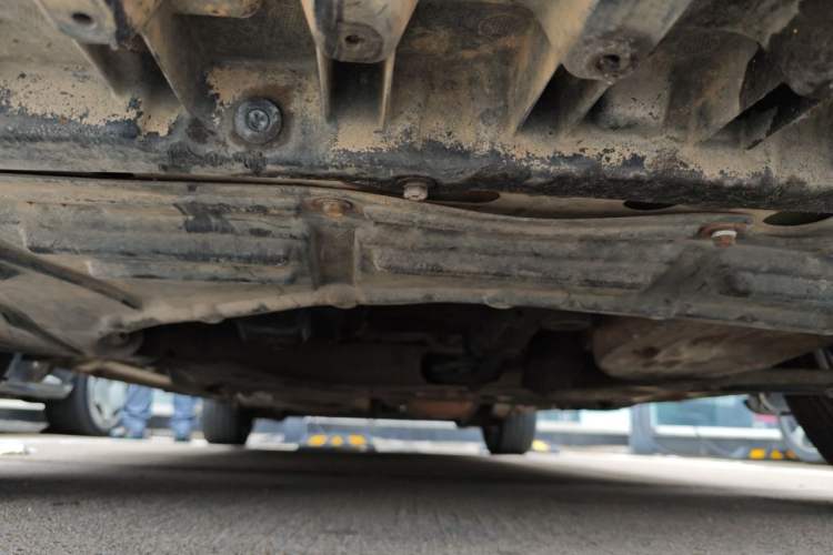 Used Nissan NV200 2014 1.6L CVT Zunya Model China IV Standard Chassis Front