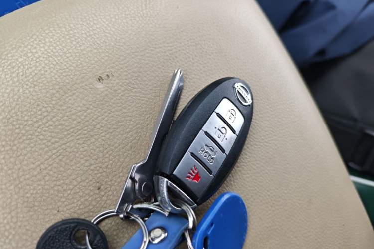 Used Nissan NV200 2014 1.6L CVT Zunya Model China IV Standard Vehicle Key