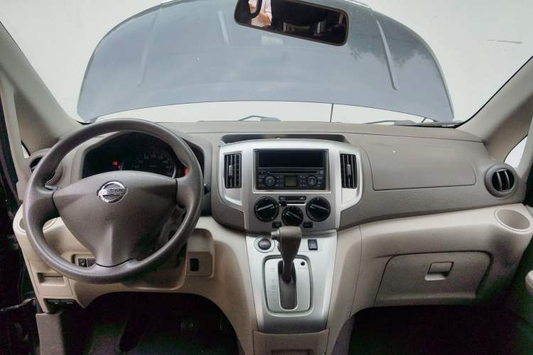 Used Nissan NV200 2014 1.6L CVT Luxury Edition China V Standard Center Console