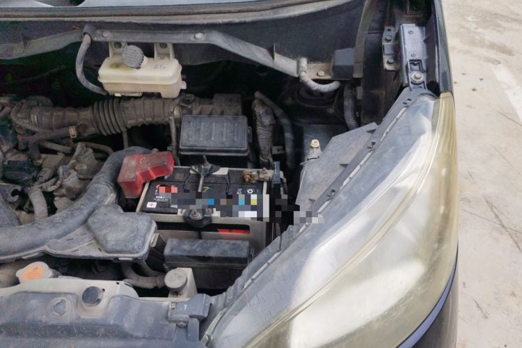 Used Nissan NV200 2014 1.6L CVT Luxury Edition China V Standard Engine Bay Left