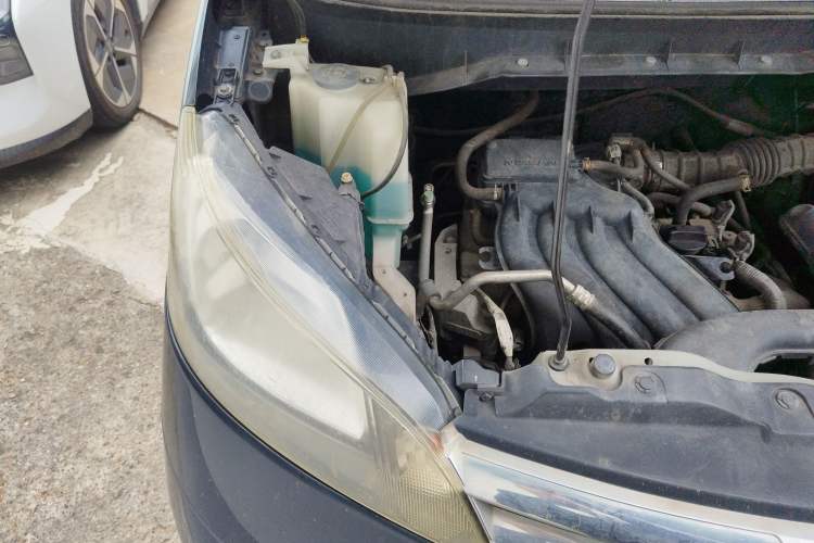 Used Nissan NV200 2014 1.6L CVT Luxury Edition China V Standard Engine Bay Right
