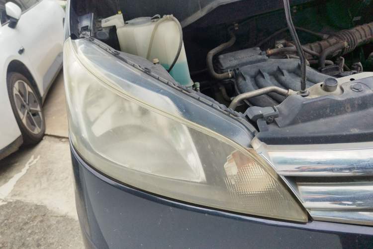 Used Nissan NV200 2014 1.6L CVT Luxury Edition China V Standard Right Front Headlight