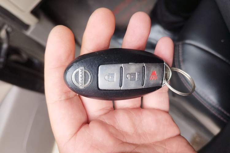 Used Nissan NV200 2014 1.6L CVT Luxury Edition China V Standard Vehicle Key