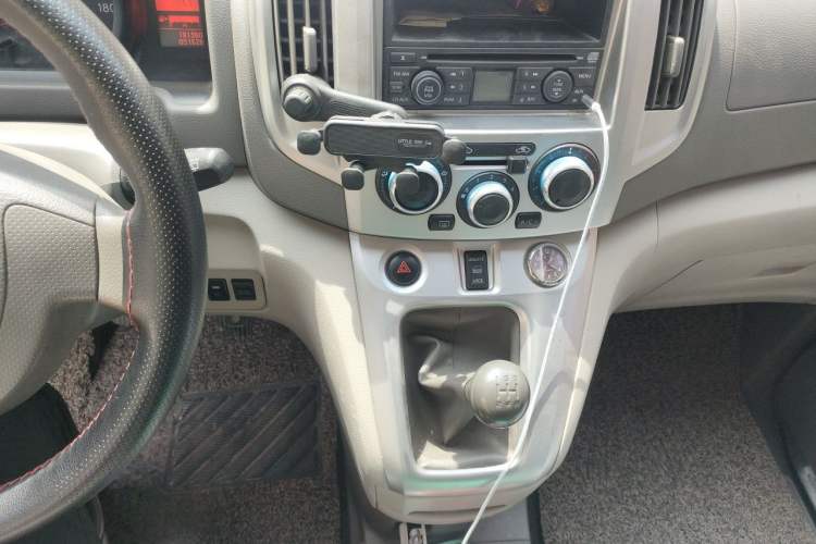 Used Nissan NV200 2014 1.6L Manual Luxury Model China IV Standard Audio And AC Panel