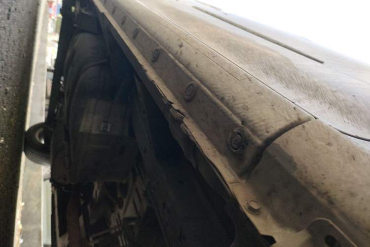 Used Nissan NV200 2014 1.6L Manual Luxury Model China IV Standard Chassis Front Right