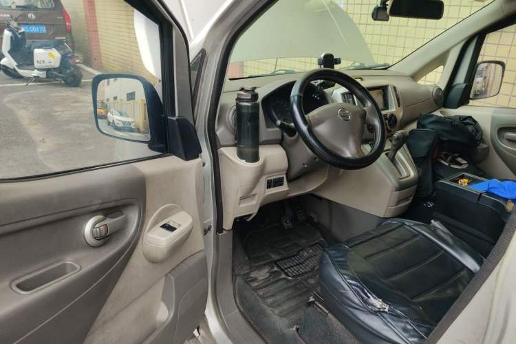 Used Nissan NV200 2014 1.6L CVT Luxury Model China V Standard Driver Seat