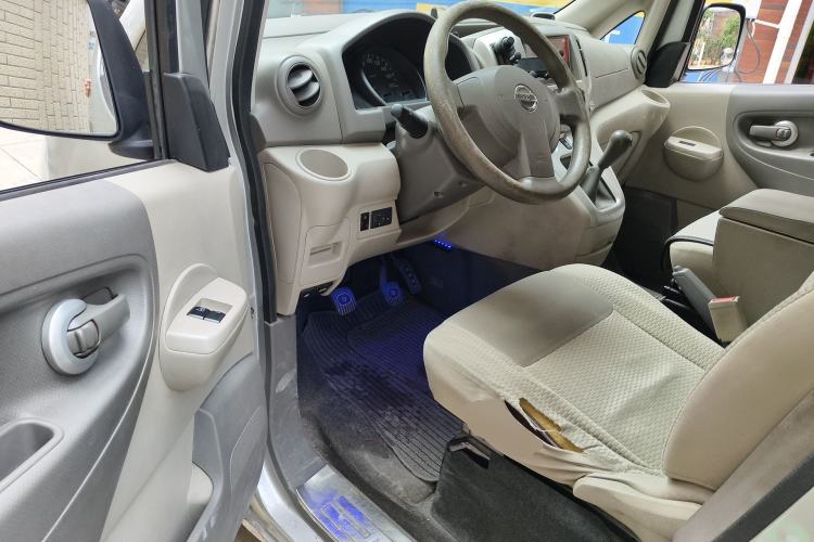Used Nissan NV200 2014 1.6L Manual Luxury Model China V Standard Driver Seat