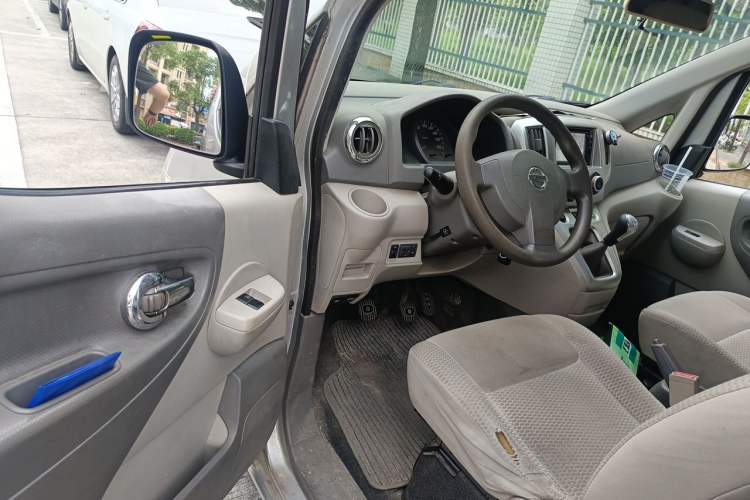 Used Nissan NV200 2014 1.6L Manual Luxury Model China IV Standard Driver Seat