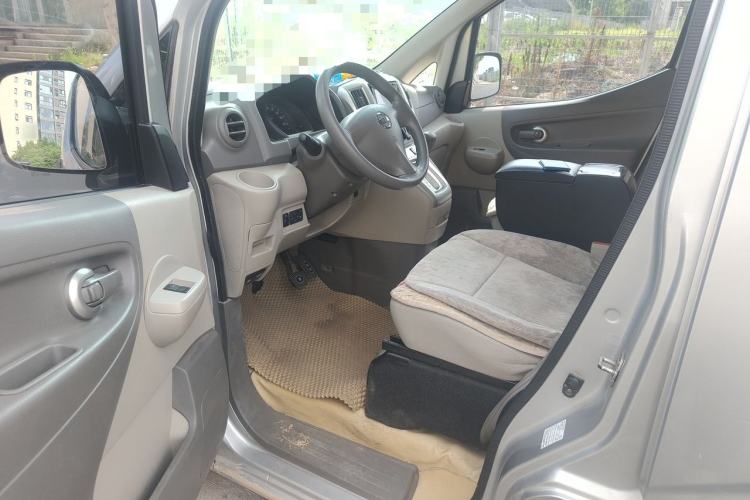 Used Nissan NV200 2014 1.6L CVT Luxury Model China IV Standard Driver Seat