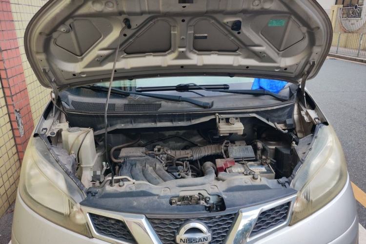 Used Nissan NV200 2014 1.6L CVT Luxury Model China V Standard Engine Bay