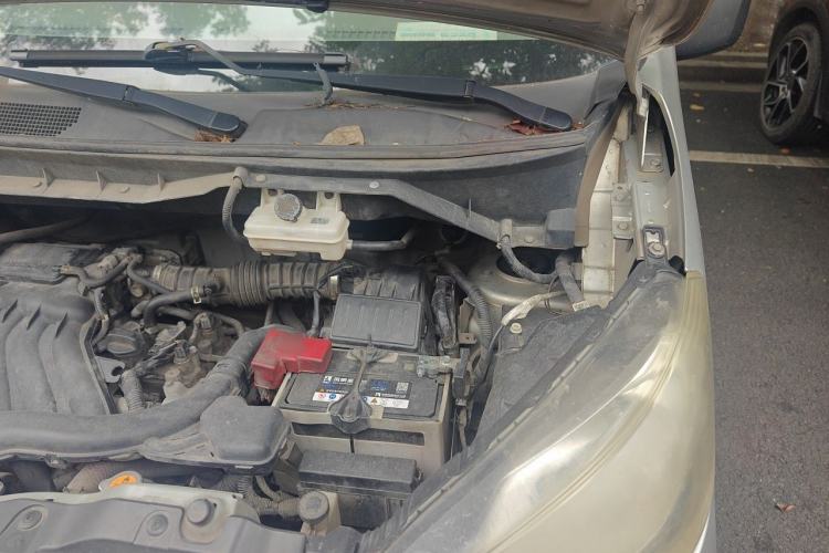 Used Nissan NV200 2014 1.6L Manual Luxury Model China V Standard Engine Bay Left