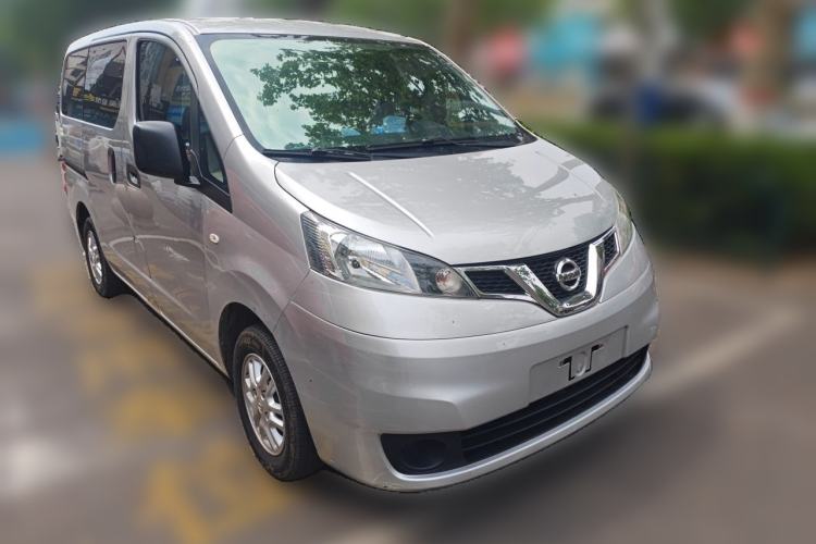 Used Nissan NV200 2014 1.6L CVT Luxury Model China IV Standard Front Right 45 Deg