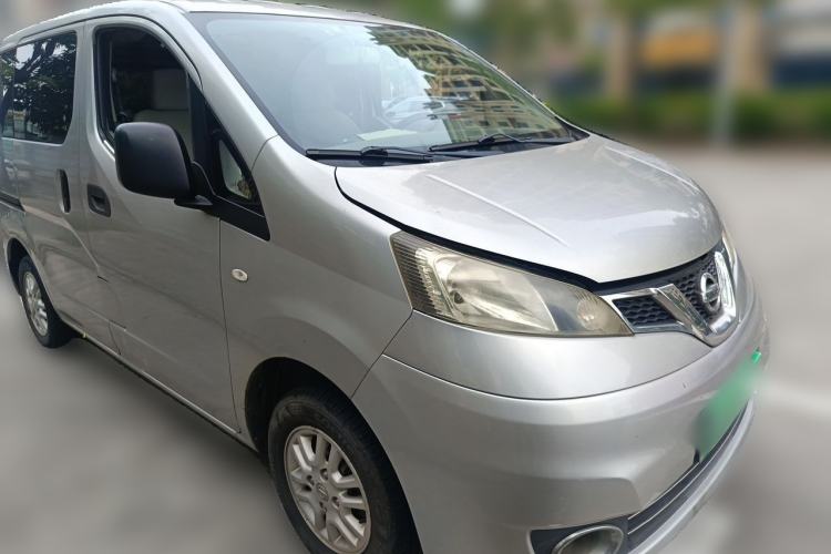 Used Nissan NV200 2014 1.6L Manual Luxury Model China IV Standard Front Right 45 Deg
