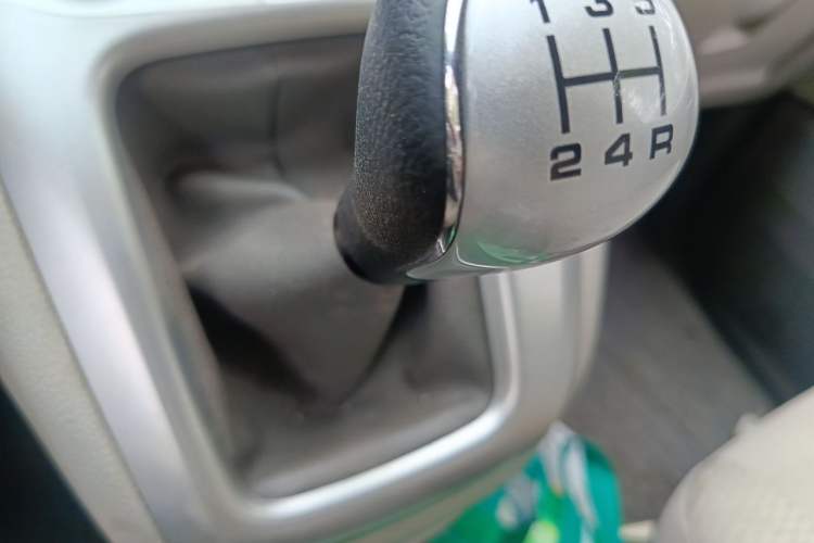 Used Nissan NV200 2014 1.6L Manual Luxury Model China IV Standard Gear Lever