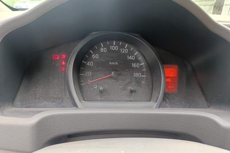 Used Nissan NV200 2014 1.6L Manual Luxury Model China IV Standard Instrument Cluster