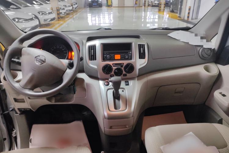 Used Nissan NV200 2014 1.6L CVT Luxury Model China IV Standard Interior 3