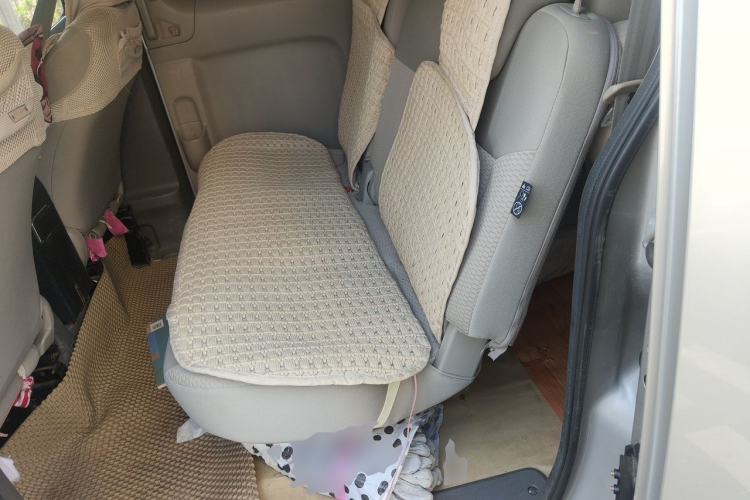 Used Nissan NV200 2014 1.6L CVT Luxury Model China IV Standard Left Rear Seat
