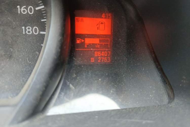 Used Nissan NV200 2014 1.6L Manual Luxury Model China IV Standard Odometer Close Up
