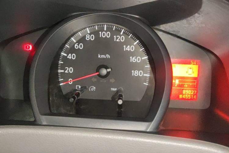 Used Nissan NV200 2014 1.6L Manual Zunya Model China IV Standard Odometer Close Up