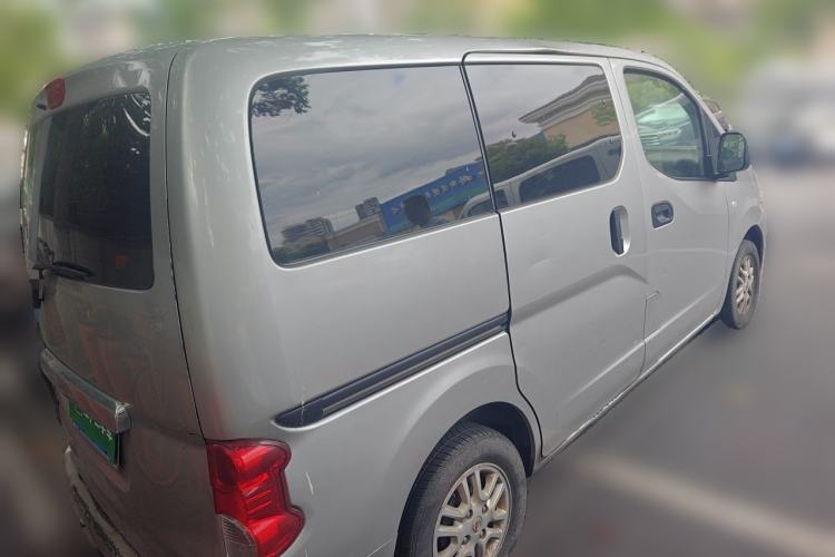 Used Nissan NV200 2014 1.6L Manual Luxury Model China V Standard Rear Right 45 Deg