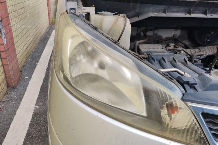 Used Nissan NV200 2014 1.6L CVT Luxury Model China V Standard Right Front Headlight