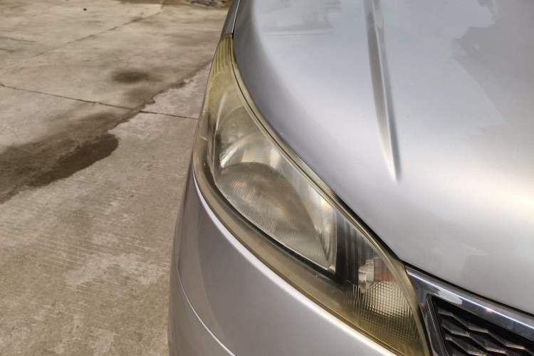 Used Nissan NV200 2014 1.6L Manual Luxury Model China V Standard Right Front Headlight