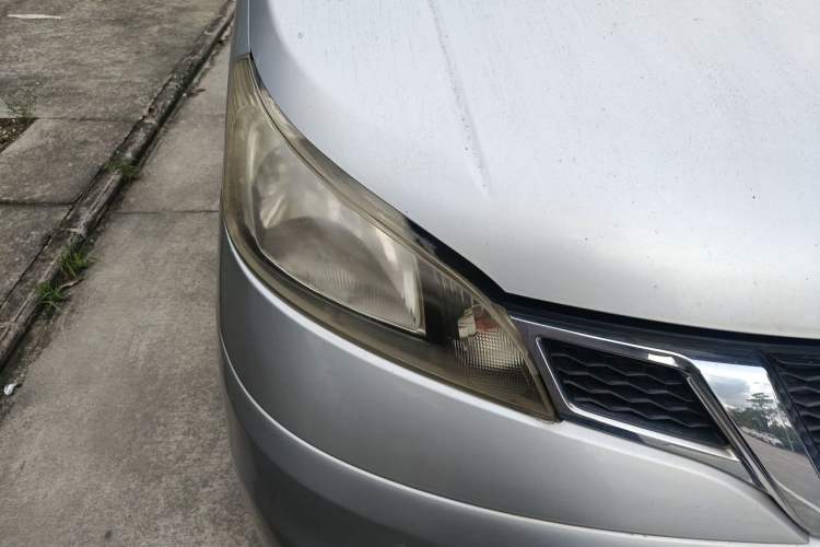 Used Nissan NV200 2014 1.6L Manual Luxury Model China IV Standard Right Front Headlight