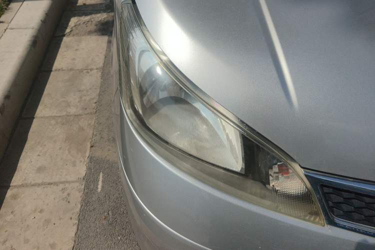 Used Nissan NV200 2014 1.6L CVT Luxury Model China IV Standard Right Front Headlight