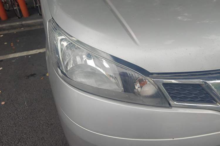 Used Nissan NV200 2014 1.6L Manual Luxury Model China V Standard Right Front Headlight