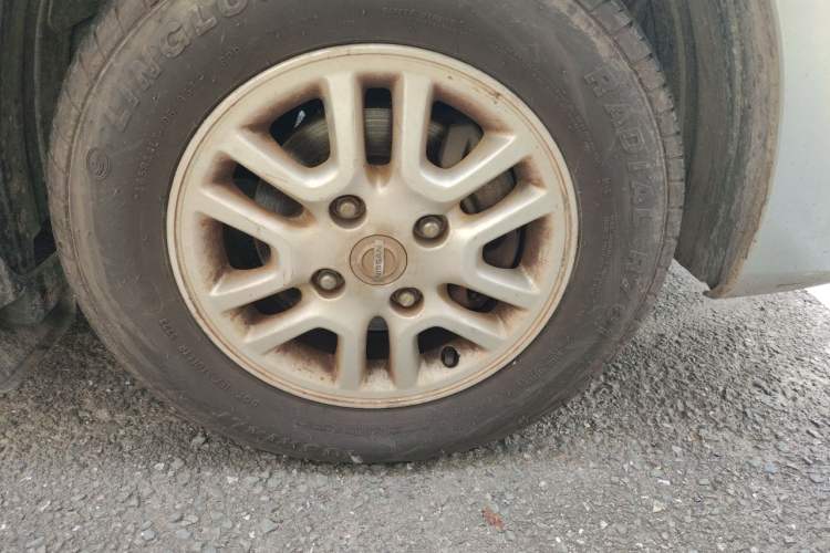Used Nissan NV200 2014 1.6L CVT Luxury Model China V Standard Right Front Wheel Hub