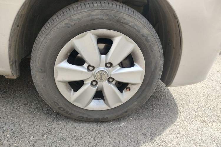Used Nissan NV200 2014 1.6L Manual Luxury Model China IV Standard Right Front Wheel Hub