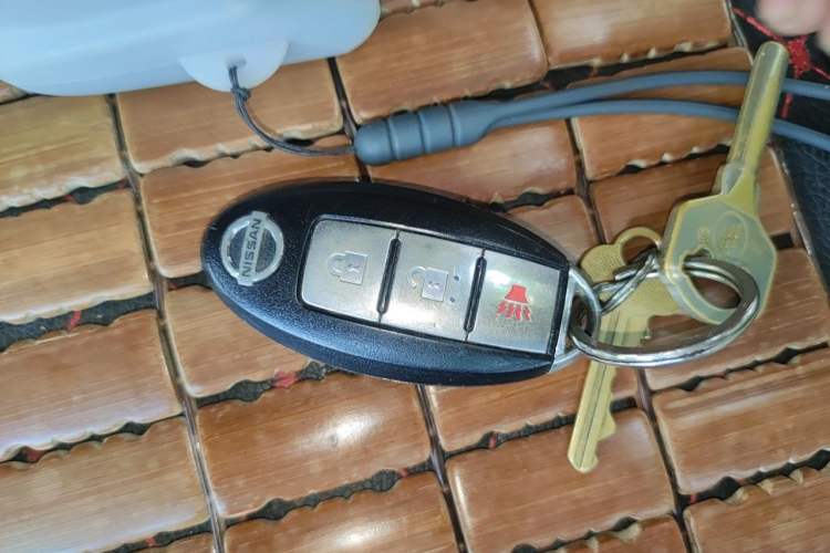 Used Nissan NV200 2014 1.6L CVT Zunya Trim China V Standard Vehicle Key