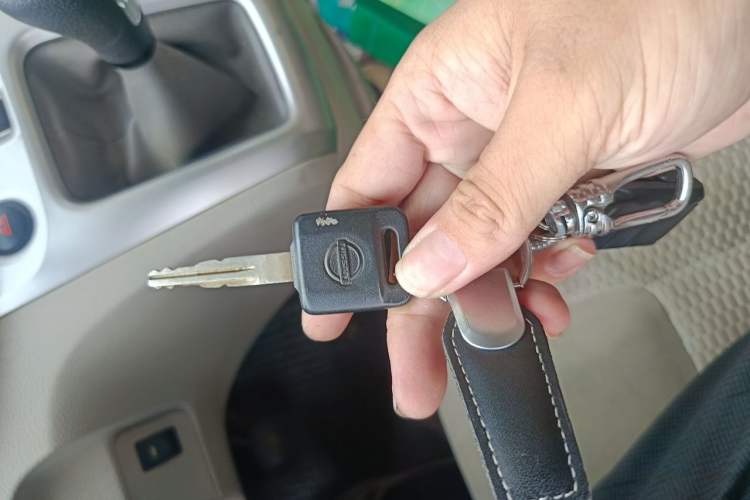 Used Nissan NV200 2014 1.6L Manual Luxury Model China IV Standard Vehicle Key