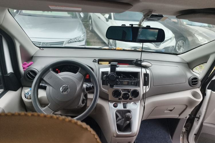 Used Nissan NV200 2014 1.6L Manual Luxury Model China IV Standard Center Console